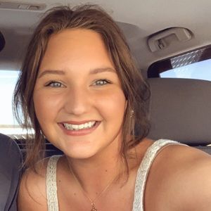 Meet your Posher, Makenzie